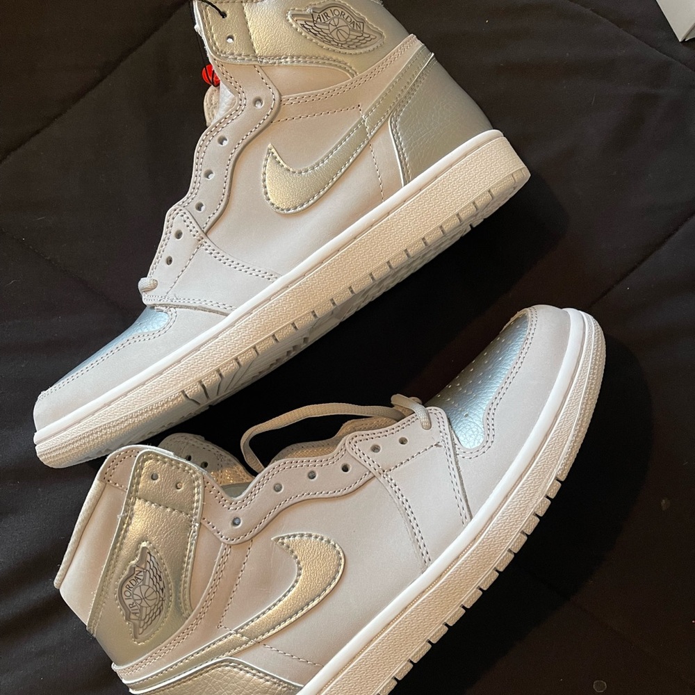 Nike Jordan 1s